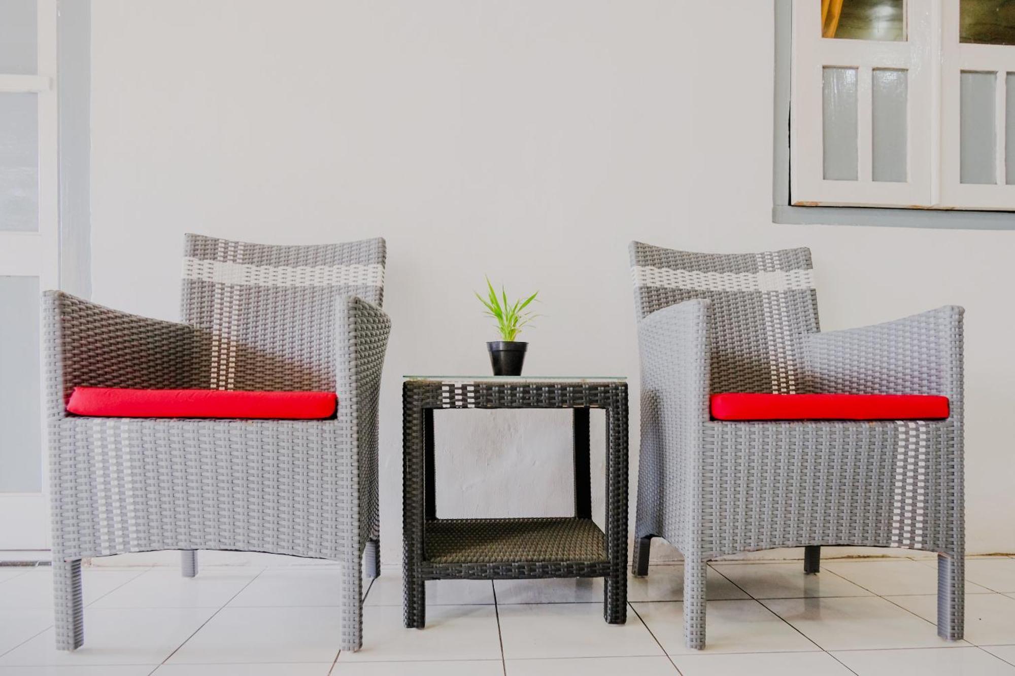 Oyo Life 2638 Hotel Raya Sarangan Luaran gambar
